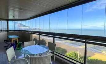 Imagem 2: Para quem sonha em morar na Orla da Praia da Costa, lindo apartamento 4 quartos sendo 2suí