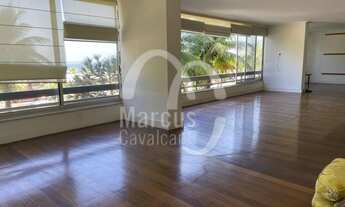 Imagem: Ótimo prédio, centro de terreno, portaria