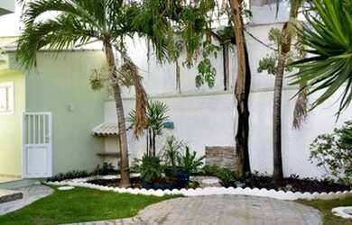 Imagem 2: Vilas do Atlântico Casa para aluguel possui 250 metros quadrados com 4 quartos