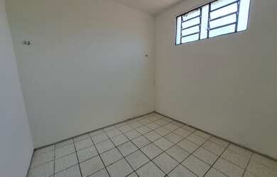 Imagem 2: Apartamento 02 quartos na Av. Monsenhor Salazar