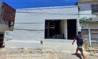 Imagem 3: Galpão/Depósito/Armazém para venda possui 120 metros quadrados em -