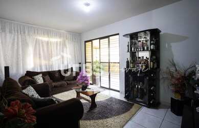 Imagem 2: 0 - Casa 5 quartos, sendo 1 suíte