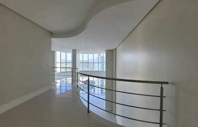 Imagem 4: Cobertura Duplex a venda Centro/Barra Sul - Balneário Camboriú - 4 Suítes - 4 Vagas de ga