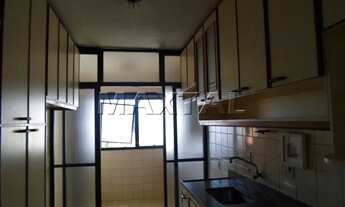 Imagem 4: Fácil acesso ao comércio e condução na porta, lazer completo, próximo ao Horto Florestal