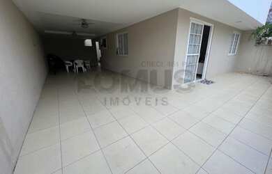 Imagem 2: Casa no Condomínio Residencial Morada das Mangueiras para Venda Possui 4/4 + Piscina e Áre