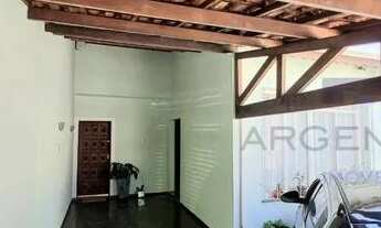 Imagem: Casa térrea na Vila Oliveira, excelente