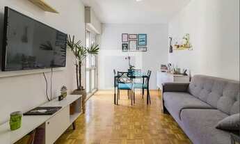 Imagem 2: Apartamento à Venda - Menino Deus, 2 Quartos, 71 m2