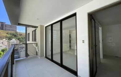 Imagem 6: Apartamento para venda possui 65 metros quadrados com 2 quartos em Cascatinha - Juiz de Fo