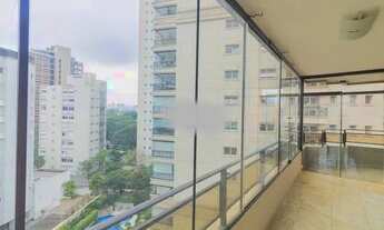 Imagem 3: Apartamento para aluguel tem 210 metros quadrados com 3 quartos