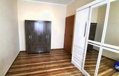 Imagem 7: Descrição de Locação: Esta linda casa de 3 dormitórios, localizada no Jardim Imperial em