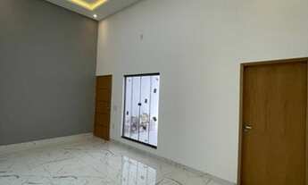 Imagem 5: Casa Perfeita! 3 Quartos sendo 1 Suíte - Área Gourmet com Churrasqueira - Jardim Gramado