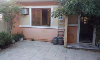 Imagem: Casa 02 dormitórios com 02 vagas, no bairro