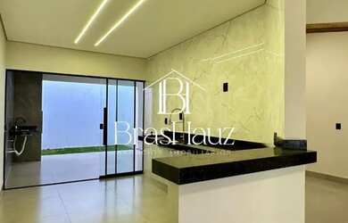 Imagem 6: Casa de Alto Padrão com 3 Quartos e Suíte Ampla no Setor Tropical Ville por R$ 550 mil