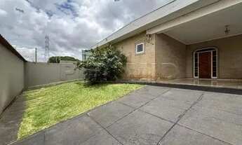 Imagem: Casa padrão com 250m², bairro Ribeirânia