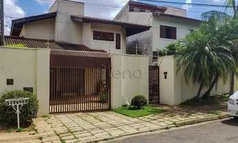 Imagem 2: Casa à venda em Campinas, Jardim das Paineiras, com 3 suítes, com 249.43 m²