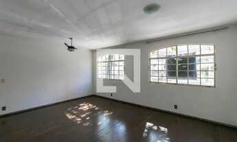 Imagem 4: Apartamento à Venda - Coração de Jesus, 3 Quartos, 130 m2