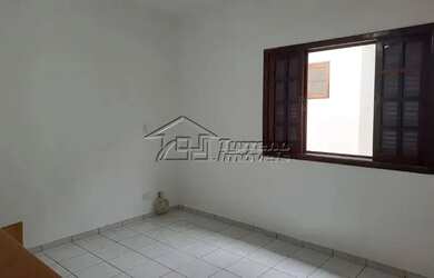 Imagem 5: Térrea para aluguel tem 290 metros quadrados com 4 quartos