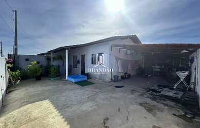 Imagem: Casa com Terreno Amplo no Grand Jardim dos