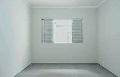 Imagem 4: Casa Térrea - Parque São Domingos - 2 quartos (1 suíte) e 2 vagas de garagem - Reformada