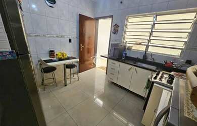 Imagem 4: Casa terra, 3 dormitórios, 1 banheiro, 2 vagas, área construída 150m² parque São Vicente