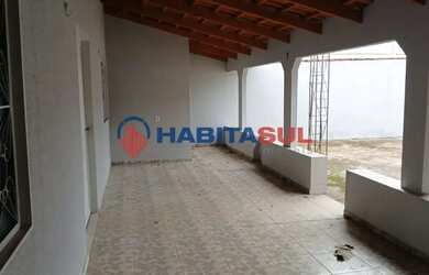 Imagem 6: Bem localizado na região, próximo a supermercado e ponto de ônibus