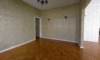 Imagem 7: Casa para aluguel e venda possui 480 metros quadrados com 4 quartos