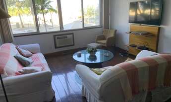 Imagem 7: Excelente apartamento frontal ao mar de Copacabana com 132 m2 sendo 3 quantos 1 suite dep