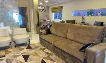 Imagem 2: Casa de condomínio para venda possui 332 metros quadrados com 4 quartos