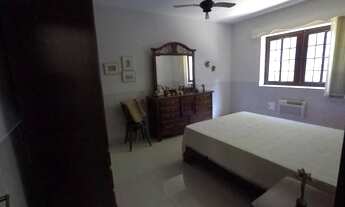 Imagem 4: Belíssima casa de condomínio para venda possui 286 metros quadrados com 5 quartos