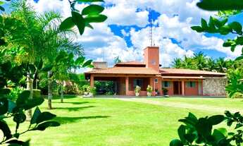 Imagem: Casa Flor Condomínio Parque dos Cisnes