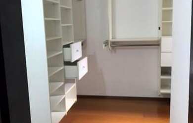 Imagem 6: Casa para Venda em Cotia, Jardim Leonor, 4 dormitórios, 2 banheiros, 2 vagas