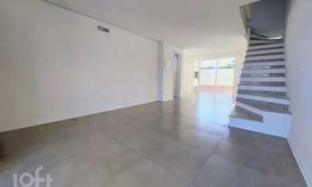 Imagem 2: Casa à venda Avenida Edgar Pires de Castro, Hípica - Porto Alegre