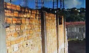 Imagem 4: Vendo Terreno 12 x 29 todo murado, consta estrutura com parede 1,60 cm de altura