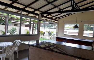 Imagem 5: Belíssima casa com Piscina, para 12 pessoas em Mariscal-Bombinhas