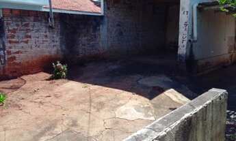 Imagem 5: Vende-se casa de 100m² em um terreno de 534m² em Rosana-SP (centro