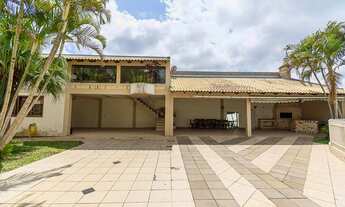 Imagem 4: Ampla casa com 4 dormitórios no bairro Igara