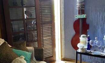 Imagem 3: Sobrado para venda com 298 metros quadrados com 5 quartos