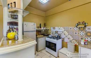 Imagem 3: Casa para Venda - 518m², 4 dormitórios, sendo 2 suites, 4 vagas - Partenon