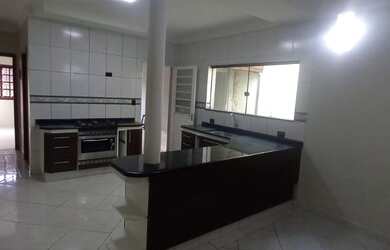 Imagem 6: Fantástica Casa de ótima localização com 4 dormitórios sendo 1 suíte