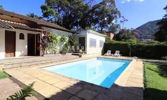 Imagem 7: Casa à venda, 6 quartos, 338m2 por R$ 900.000 - Meudon - Teresópolis/RJ - código: 2057