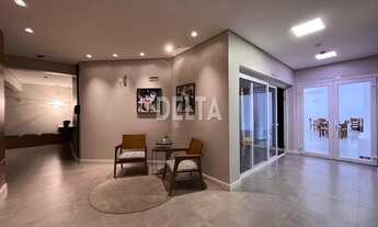 Imagem 2: Apartamento com ótima localização, 2 dormitórios, sacada com churrasqueira e 2 vagas de ga