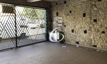 Imagem 2: Sobrado com 4 dormitórios 1 suíte e 2 vagas cobertas para alugar, 228 m² por R$ 4.500/mês