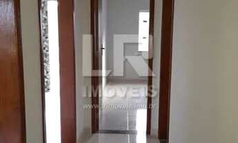 Imagem 5: Casa independente, ampla e arejada, construída em centro de terreno, excelente localização