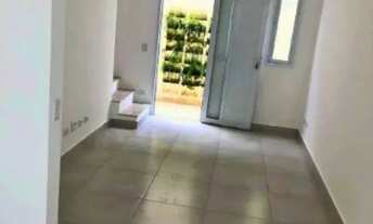 Imagem 2: Sobrado à venda em Osasco no Bairro do Rochdale na Rua Pernambuco, com 2 dormitórios