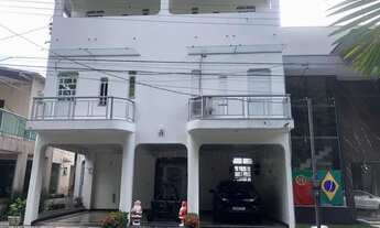 Imagem: Condomínio Alto de Pinheiros, casa triplex