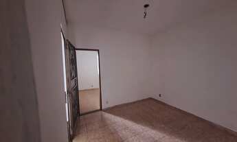 Imagem 4: CASA DE 2 QUARTOS FUNDOS NO BAIRRO BOA VISTA