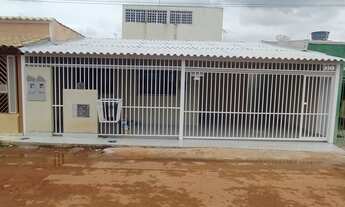 Imagem: Aluga-se casa e kit de fundos na QNP 30