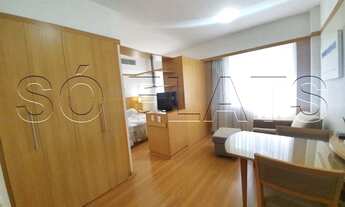 Imagem 2: Flat em andar alto, arejado, muito bem mobiliado para locação nos Jardins