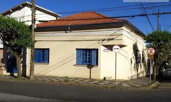 Imagem 2: Casa de esquina a venda no centro de Araras/SP - Oportunidade para investidores