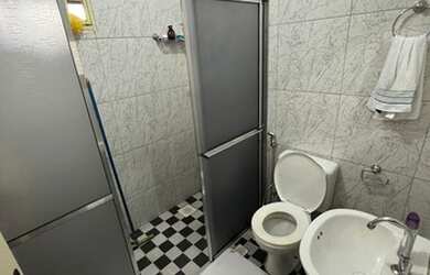 Imagem 2: Vendo Casa 1Q - Lote 416m - Cond. Fechado Estabelecido<br&gt